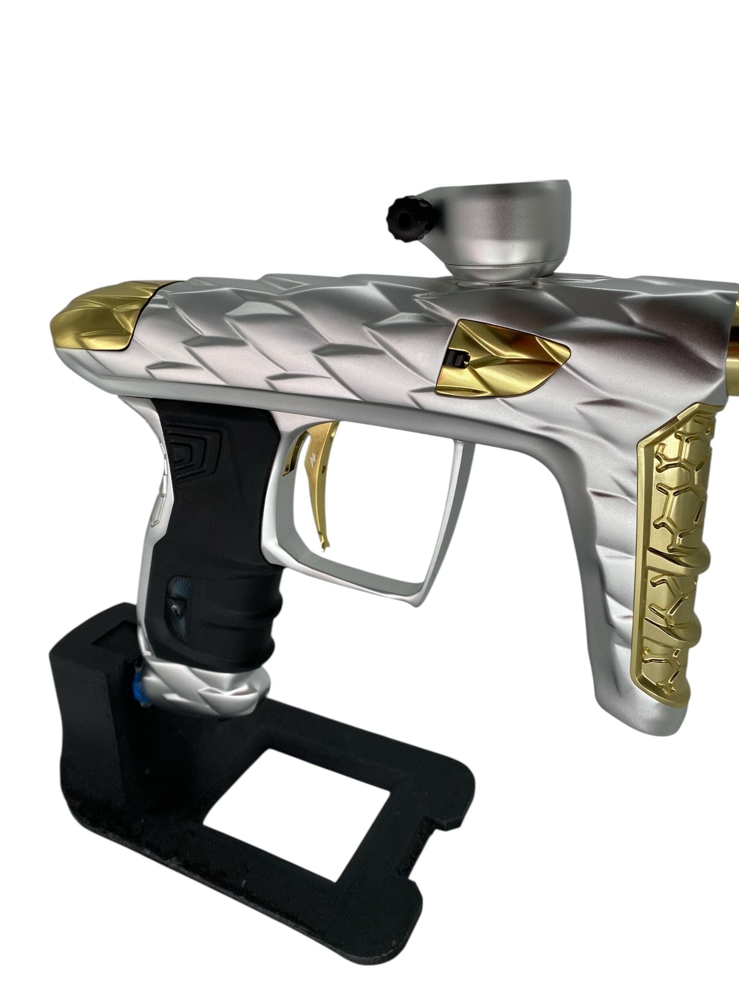 Used Dlx Adrenaline Luxe Idol Paintball Gun Silver/Gold With Mech Paintball Gun from CPXBrosPaintball Buy/Sell/Trade Paintball Markers, New Paintball Guns, Paintball Hoppers, Paintball Masks, and Hormesis Headbands