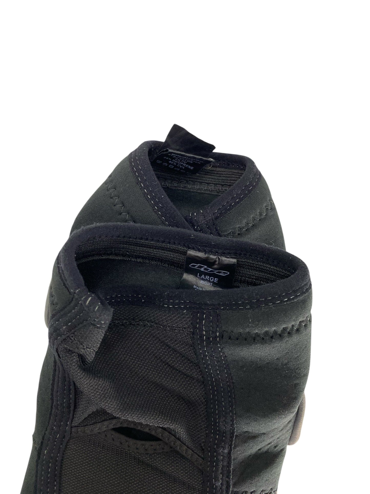 Used Dye Elbow Pads size Large Paintball Gun from CPXBrosPaintball Buy/Sell/Trade Paintball Markers, New Paintball Guns, Paintball Hoppers, Paintball Masks, and Hormesis Headbands