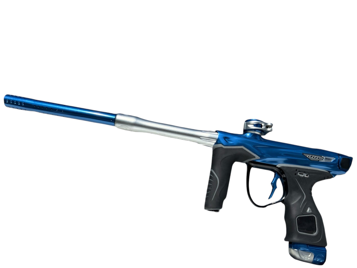 Used Dye M3+ Paintball Gun Paintball Gun from CPXBrosPaintball Buy/Sell/Trade Paintball Markers, New Paintball Guns, Paintball Hoppers, Paintball Masks, and Hormesis Headbands