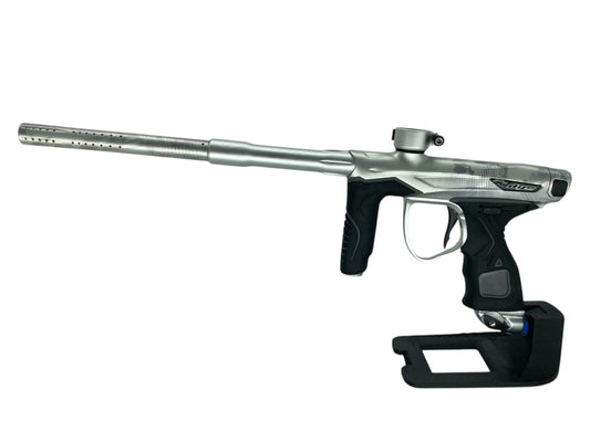 Used Dye M3s Paintball Gun Paintball Gun from CPXBrosPaintball Buy/Sell/Trade Paintball Markers, New Paintball Guns, Paintball Hoppers, Paintball Masks, and Hormesis Headbands