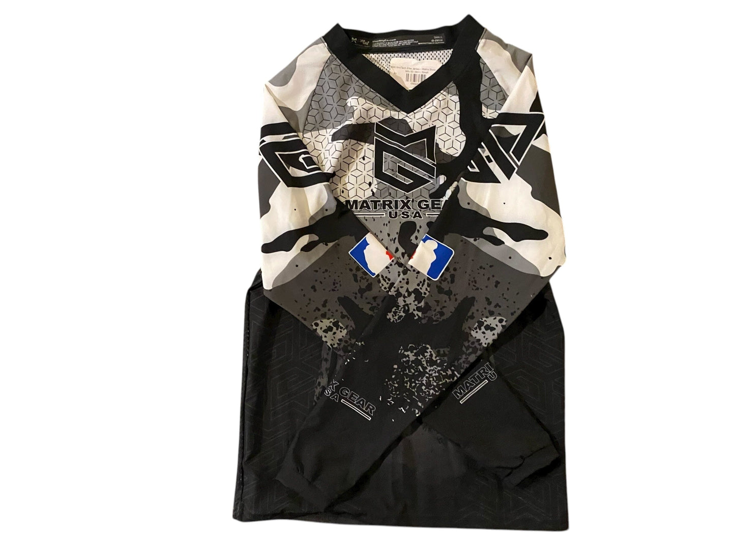 Used NEW MATRIX Snow Camo Paintball Jersey - size SMALL Paintball Gun from CPXBrosPaintball Buy/Sell/Trade Paintball Markers, New Paintball Guns, Paintball Hoppers, Paintball Masks, and Hormesis Headbands