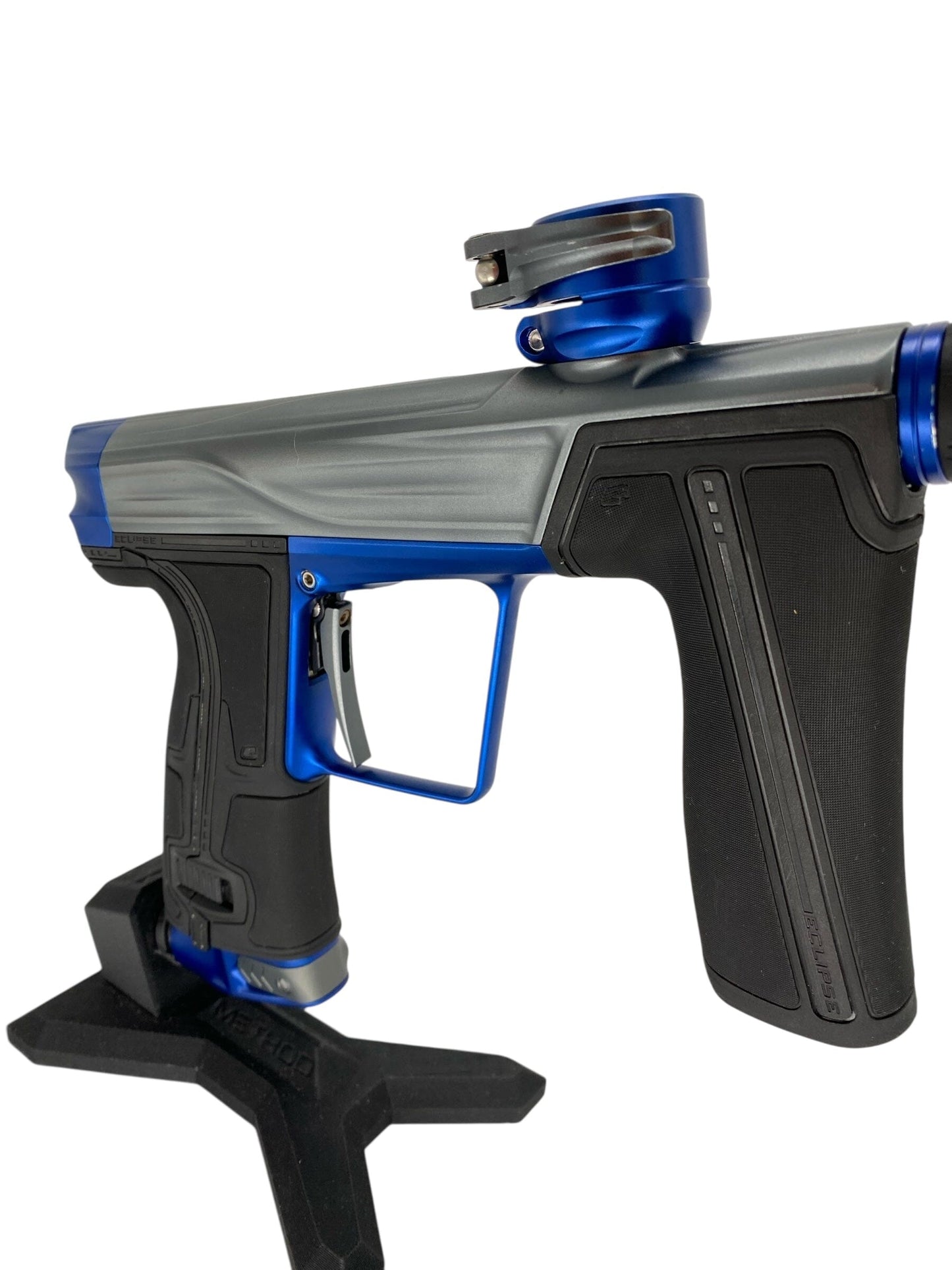 Used Planet Eclipse Geo R5 Paintball Gun Grey/Blue Paintball Gun from CPXBrosPaintball Buy/Sell/Trade Paintball Markers, New Paintball Guns, Paintball Hoppers, Paintball Masks, and Hormesis Headbands