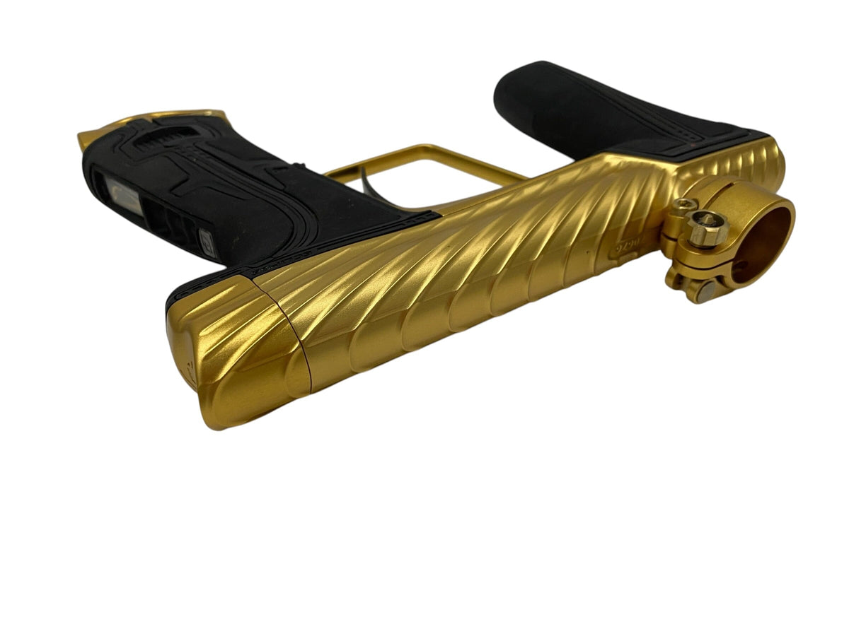 Used Planet Eclipse TWISTER Geo R5 007 (Gold/Gold) Paintball Gun with Twister Bolt Paintball Gun from CPXBrosPaintball Buy/Sell/Trade Paintball Markers, New Paintball Guns, Paintball Hoppers, Paintball Masks, and Hormesis Headbands
