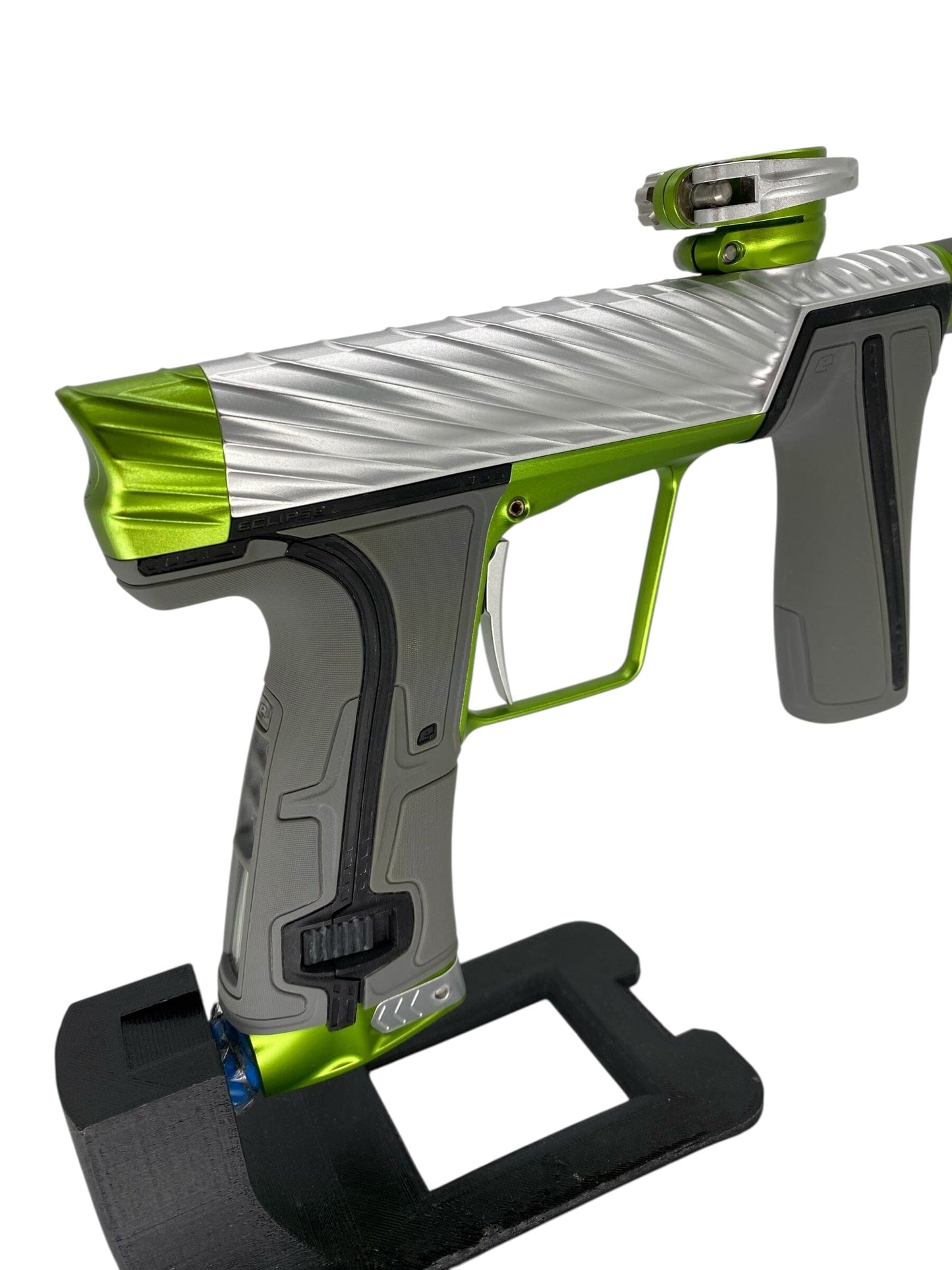 Used Planet Eclipse Twister Geo R5 Paintball Gun Silver/Green Paintball Gun from CPXBrosPaintball Buy/Sell/Trade Paintball Markers, New Paintball Guns, Paintball Hoppers, Paintball Masks, and Hormesis Headbands