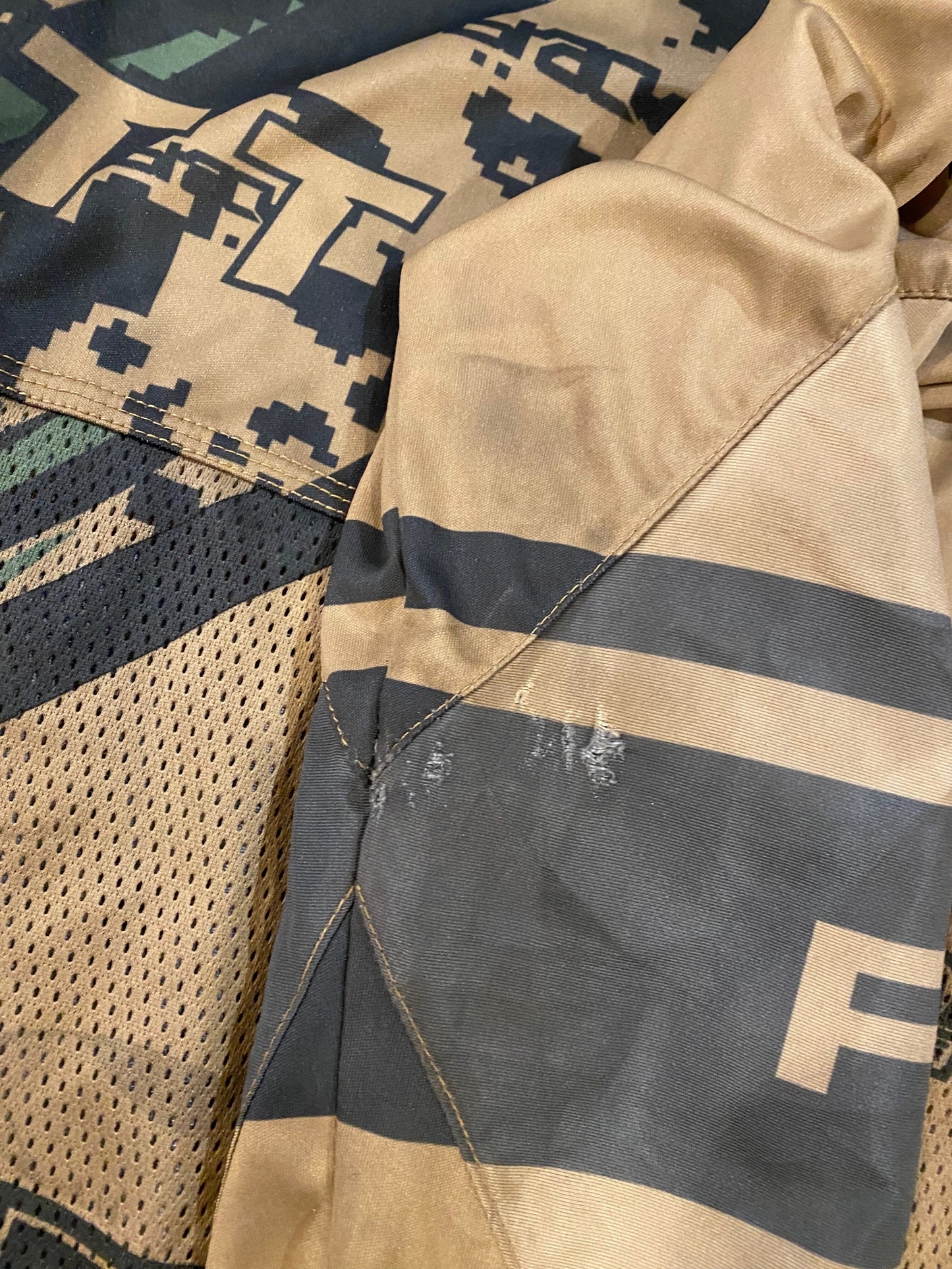 Used Seattle Uprising Paintball Jersey size XL Borromeo Paintball Gun from CPXBrosPaintball Buy/Sell/Trade Paintball Markers, Paintball Hoppers, Paintball Masks, and Hormesis Headbands