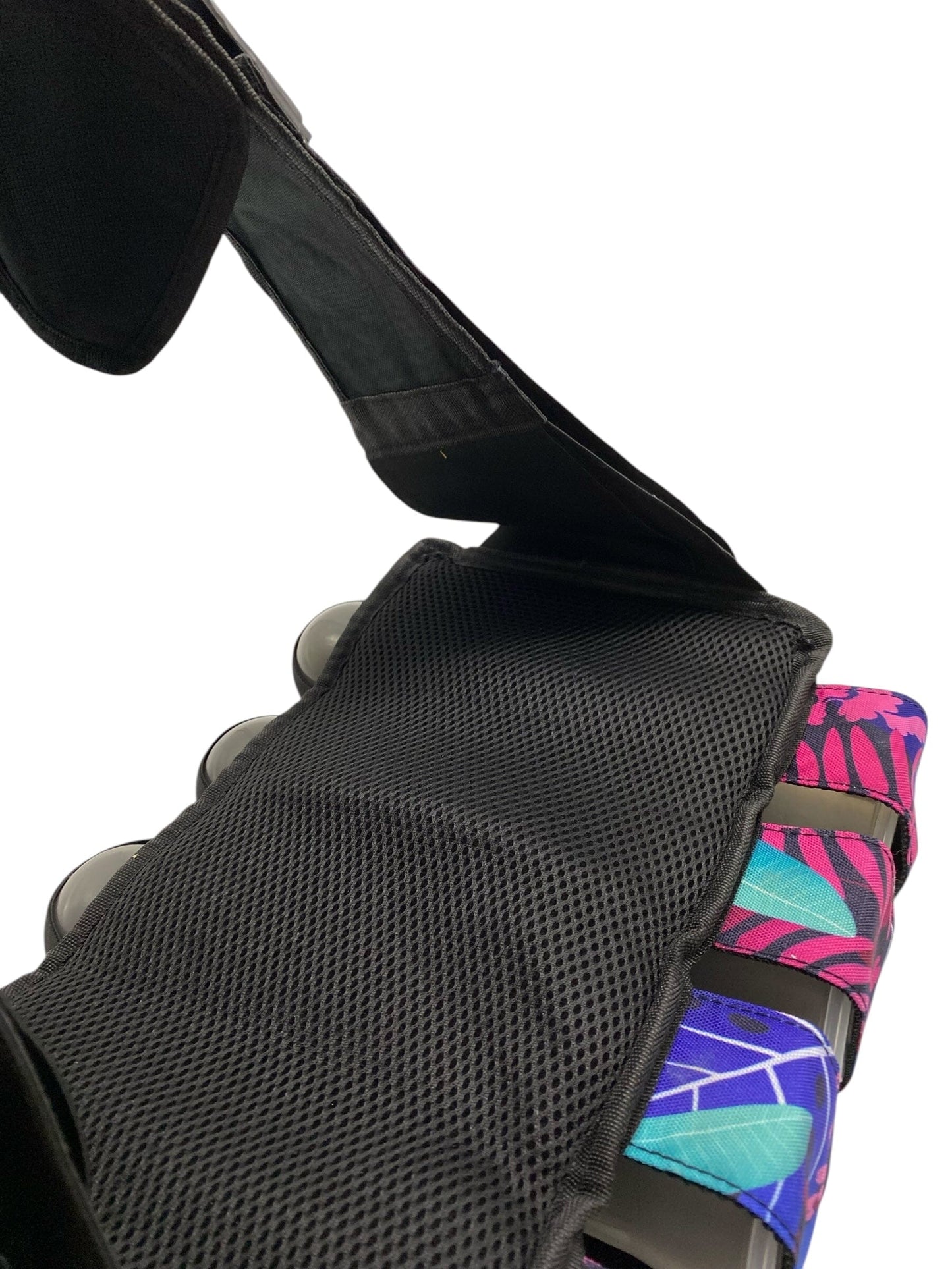Used Valken Paintball Pod Pack Paintball Gun from CPXBrosPaintball Buy/Sell/Trade Paintball Markers, New Paintball Guns, Paintball Hoppers, Paintball Masks, and Hormesis Headbands