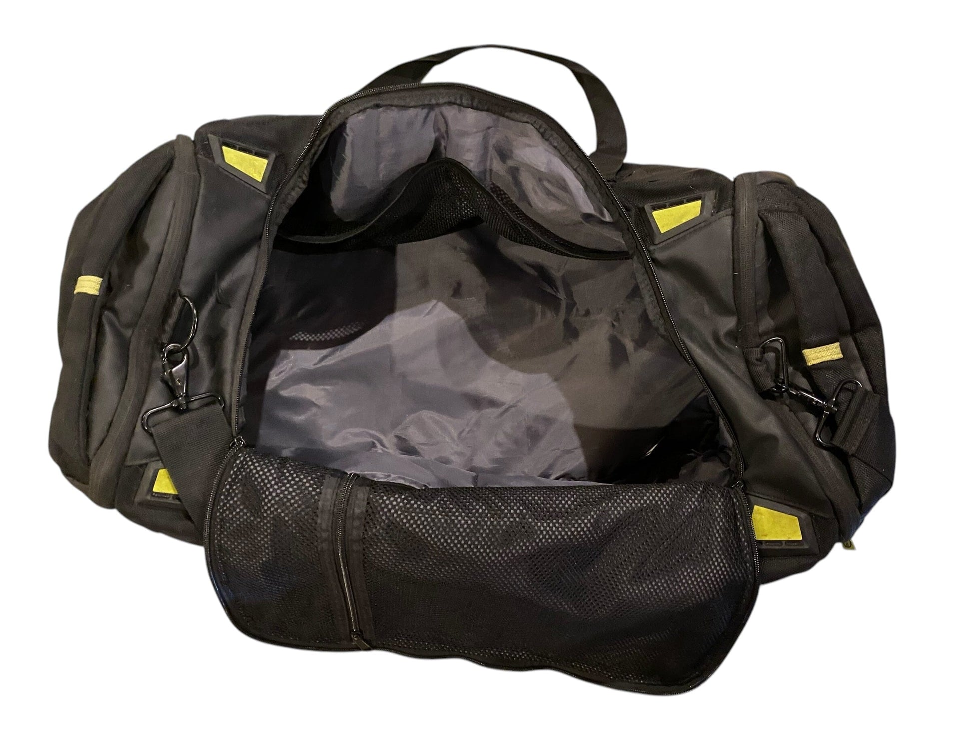 Used Valken Phantom Duffel Bag - Black Paintball Gun from CPXBrosPaintball Buy/Sell/Trade Paintball Markers, New Paintball Guns, Paintball Hoppers, Paintball Masks, and Hormesis Headbands