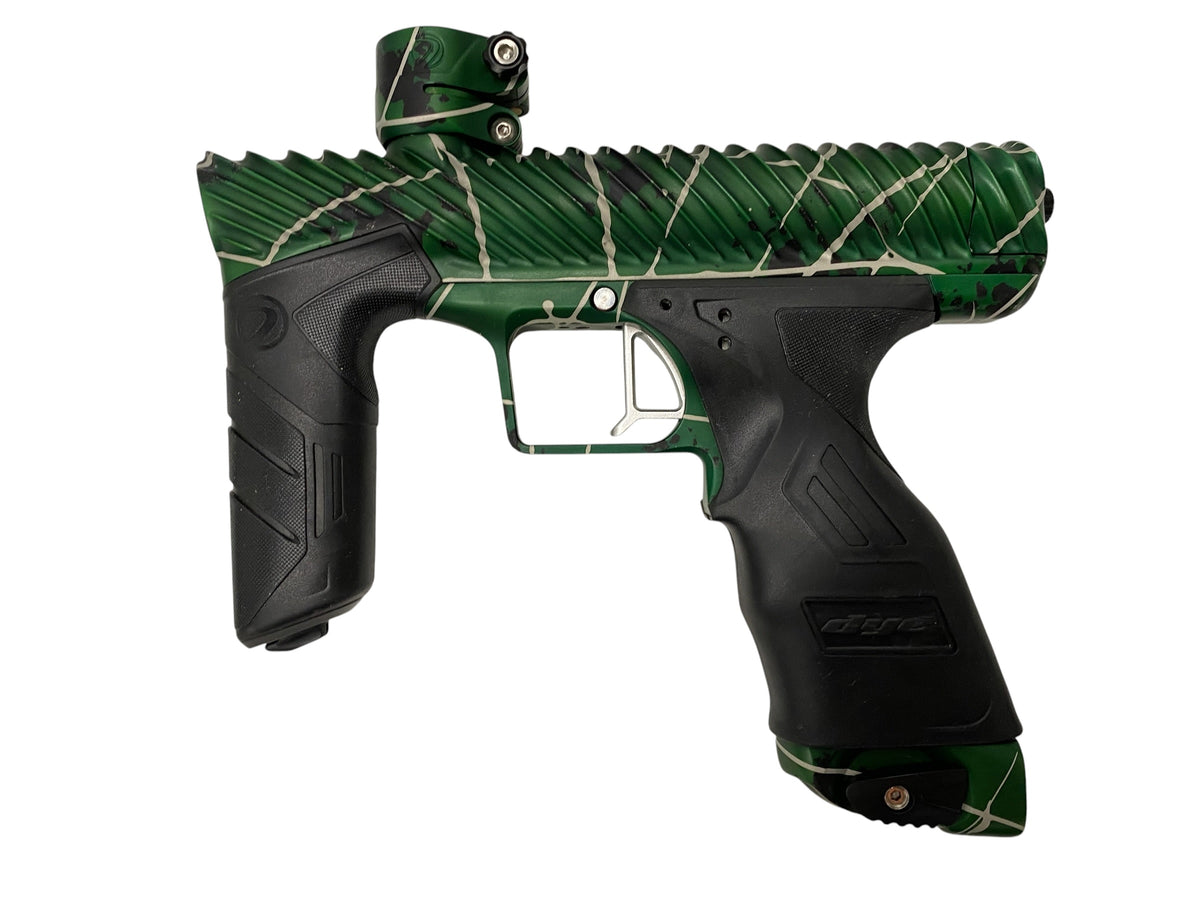 Dye DSR+ TWISTER Green Splash + Matching Mech Paintball Gun