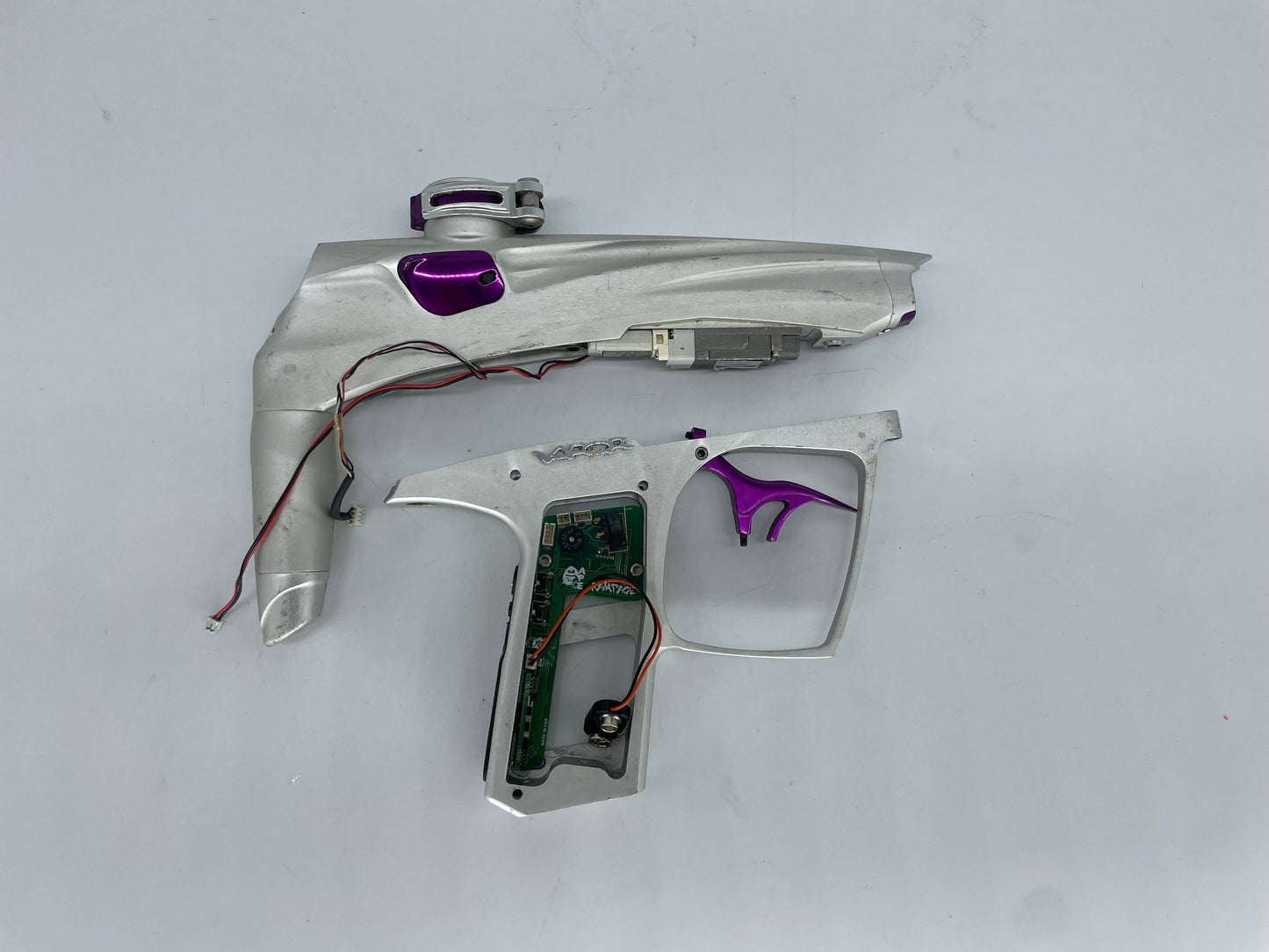 Used BROKEN Machine Vapor Paintball Gun PARTS Paintball Gun from CPXBrosPaintball Buy/Sell/Trade Paintball Markers, New Paintball Guns, Paintball Hoppers, Paintball Masks, and Hormesis Headbands