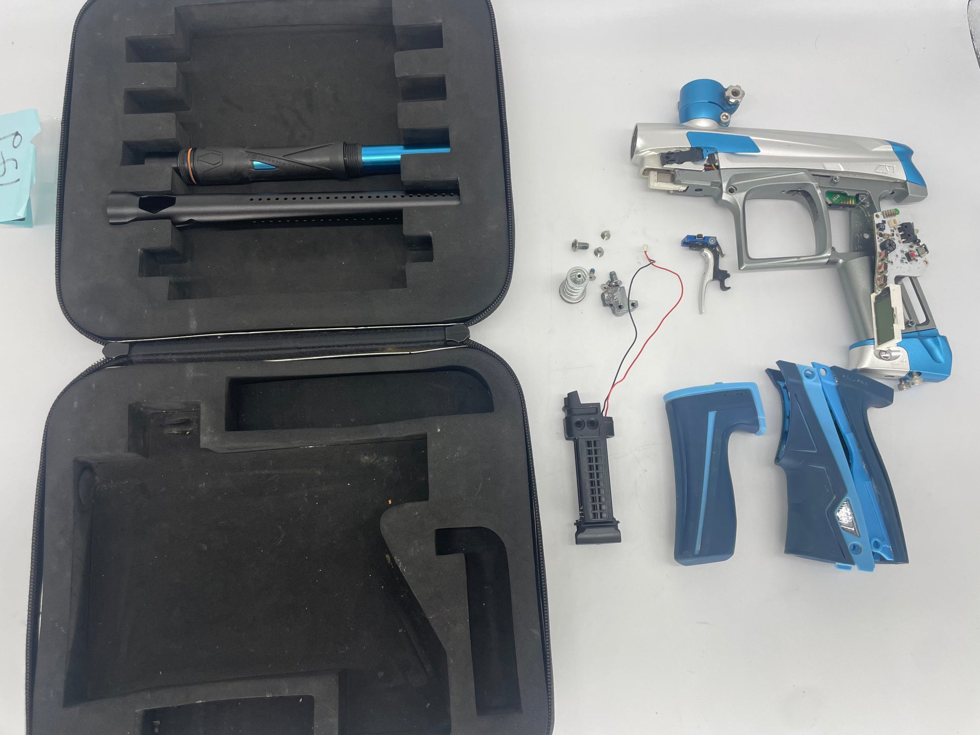 Used BROKEN Planet Eclipse Cs1 Paintball Gun Paintball Gun from CPXBrosPaintball Buy/Sell/Trade Paintball Markers, New Paintball Guns, Paintball Hoppers, Paintball Masks, and Hormesis Headbands