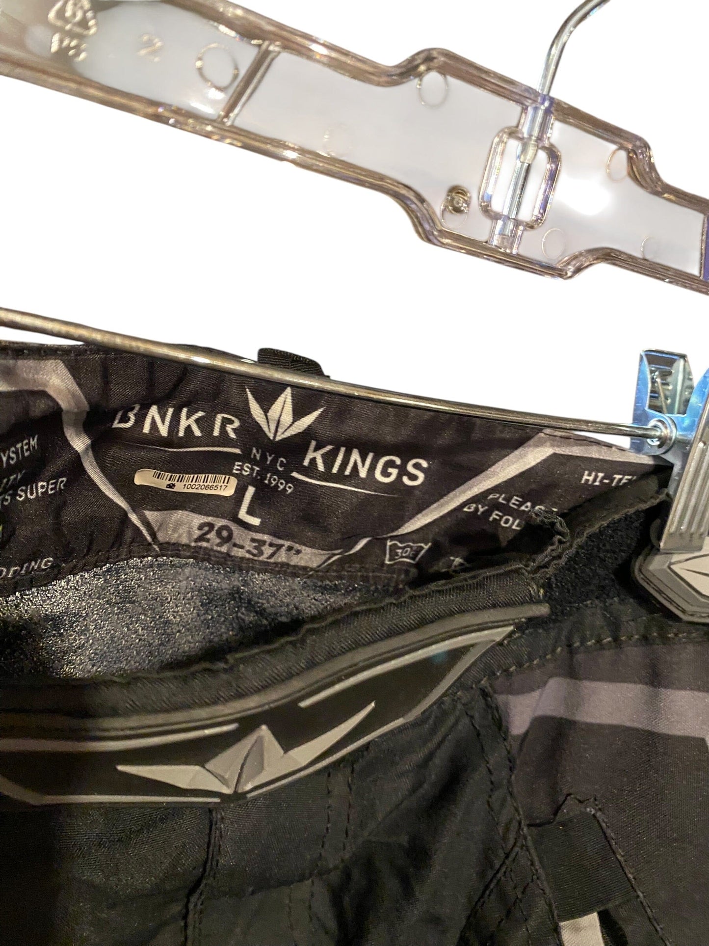 Used BunkerKings Paintball Pants : Size LARGE Paintball Gun from CPXBrosPaintball Buy/Sell/Trade Paintball Markers, New Paintball Guns, Paintball Hoppers, Paintball Masks, and Hormesis Headbands