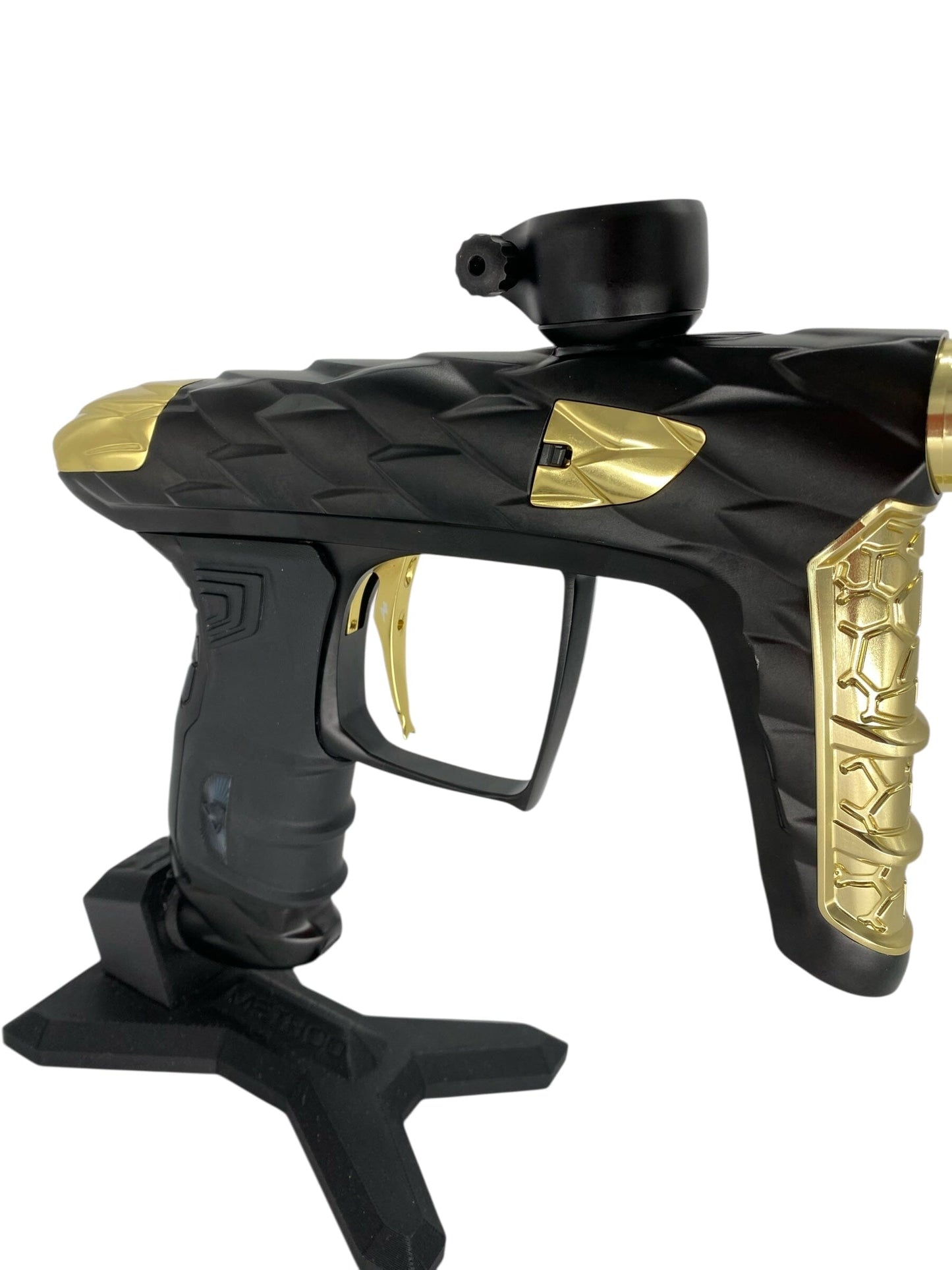 Used Dlx Adrenaline Luxe Idol Paintball Gun Black/Gold With Mech Black/Gold Paintball Gun from CPXBrosPaintball Buy/Sell/Trade Paintball Markers, New Paintball Guns, Paintball Hoppers, Paintball Masks, and Hormesis Headbands