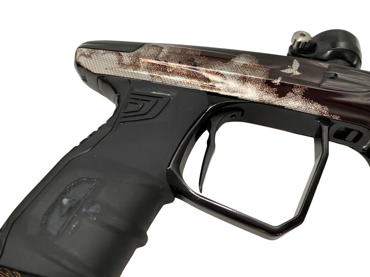 Used DLX LUXE IDOL Limited Edition Ronnie Dizon Paintball Gun Paintball Gun from CPXBrosPaintball Buy/Sell/Trade Paintball Markers, New Paintball Guns, Paintball Hoppers, Paintball Masks, and Hormesis Headbands