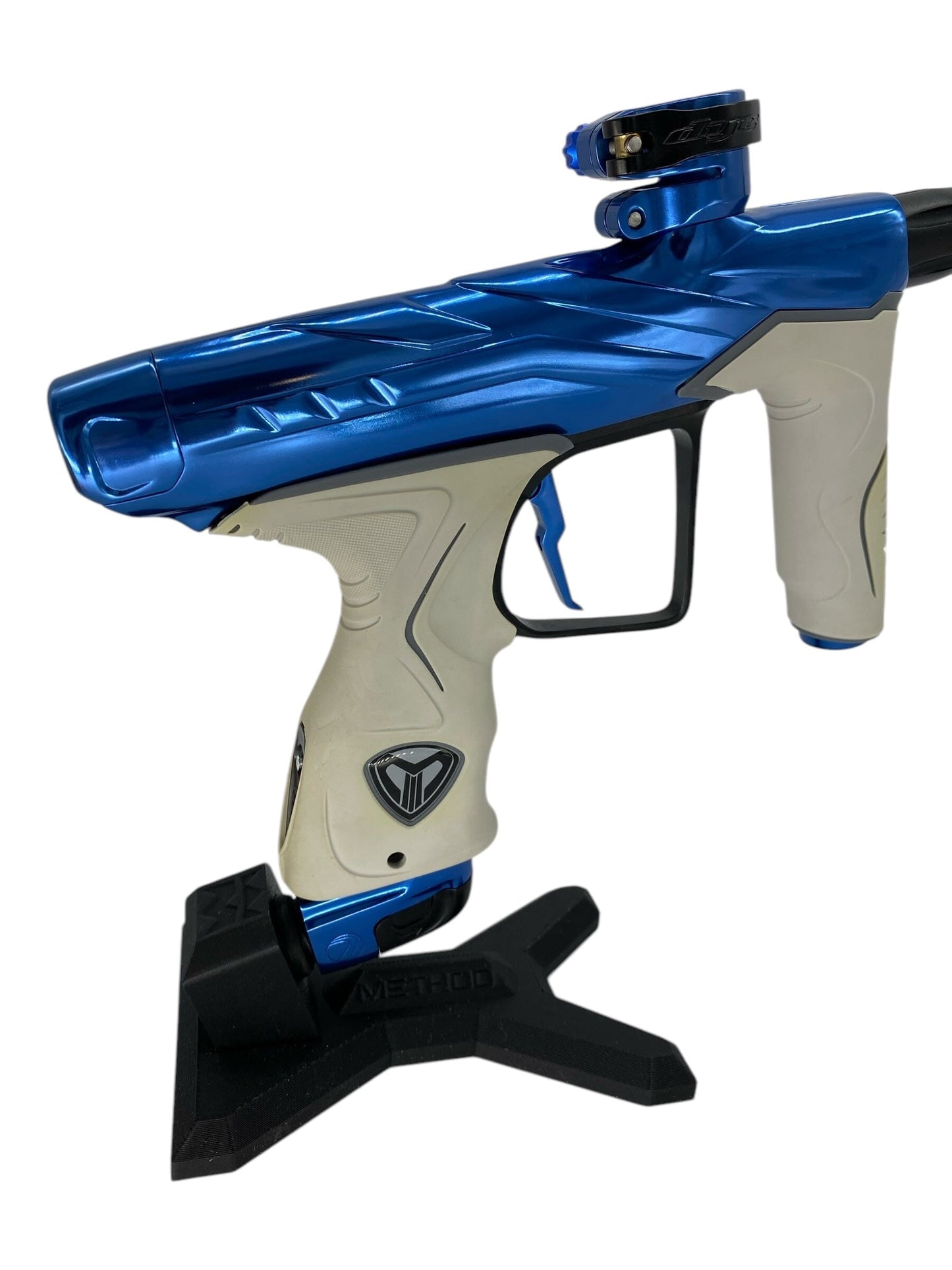 Used Dye Dls Paintball Gun Paintball Gun from CPXBrosPaintball Buy/Sell/Trade Paintball Markers, New Paintball Guns, Paintball Hoppers, Paintball Masks, and Hormesis Headbands