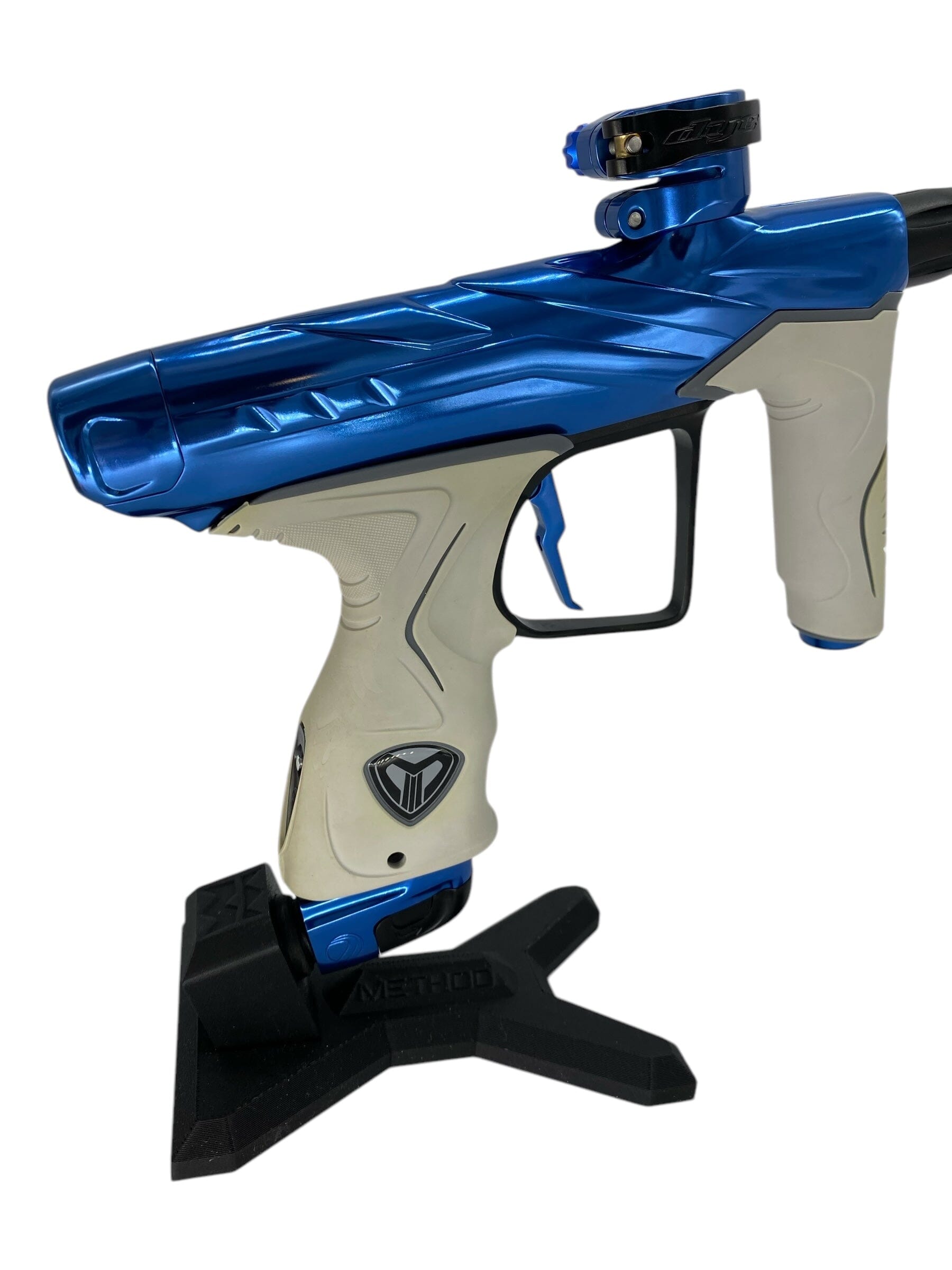 Used Dye Dls Paintball Gun Paintball Gun from CPXBrosPaintball Buy/Sell/Trade Paintball Markers, New Paintball Guns, Paintball Hoppers, Paintball Masks, and Hormesis Headbands