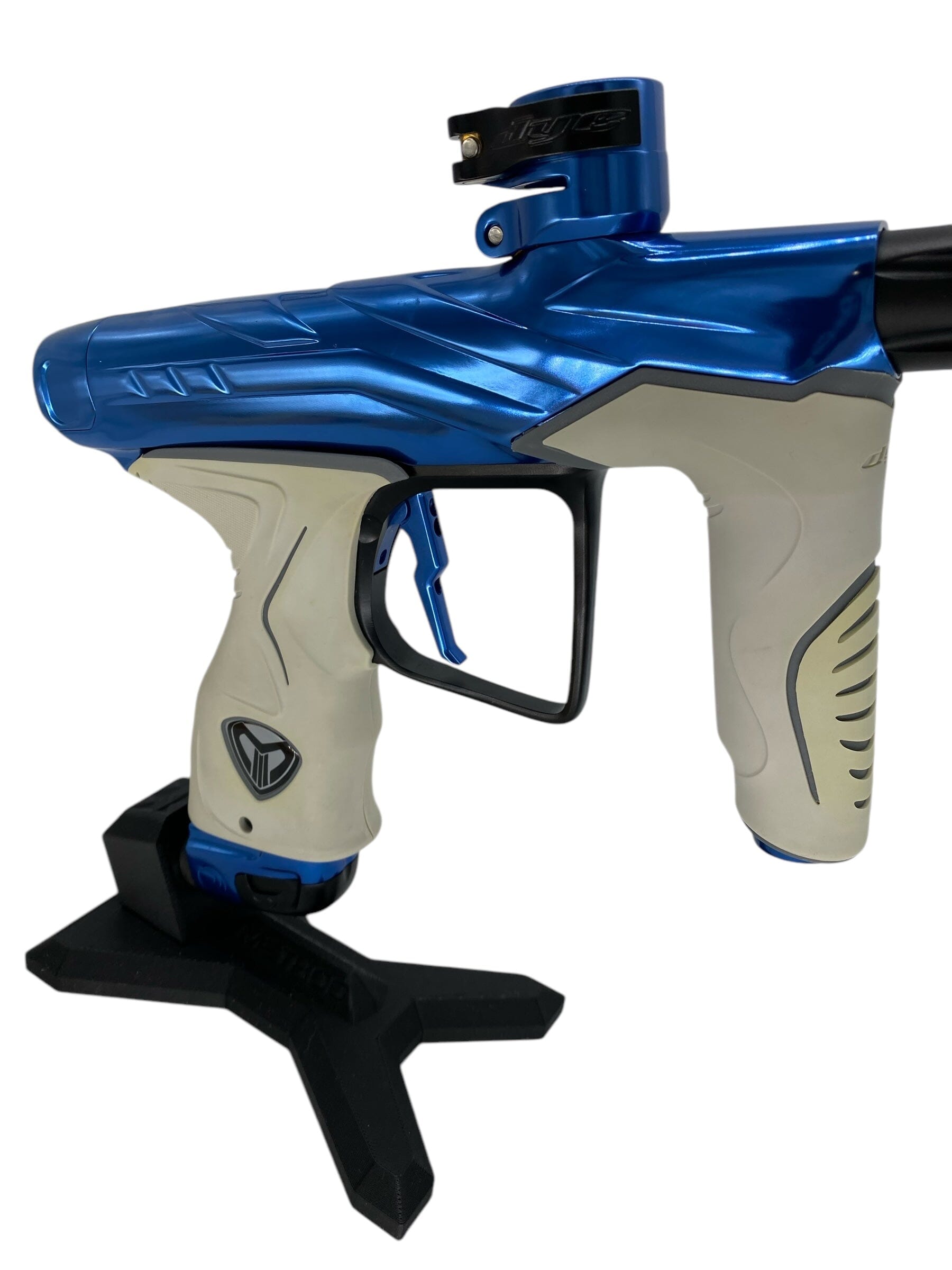 Used Dye Dls Paintball Gun Paintball Gun from CPXBrosPaintball Buy/Sell/Trade Paintball Markers, New Paintball Guns, Paintball Hoppers, Paintball Masks, and Hormesis Headbands