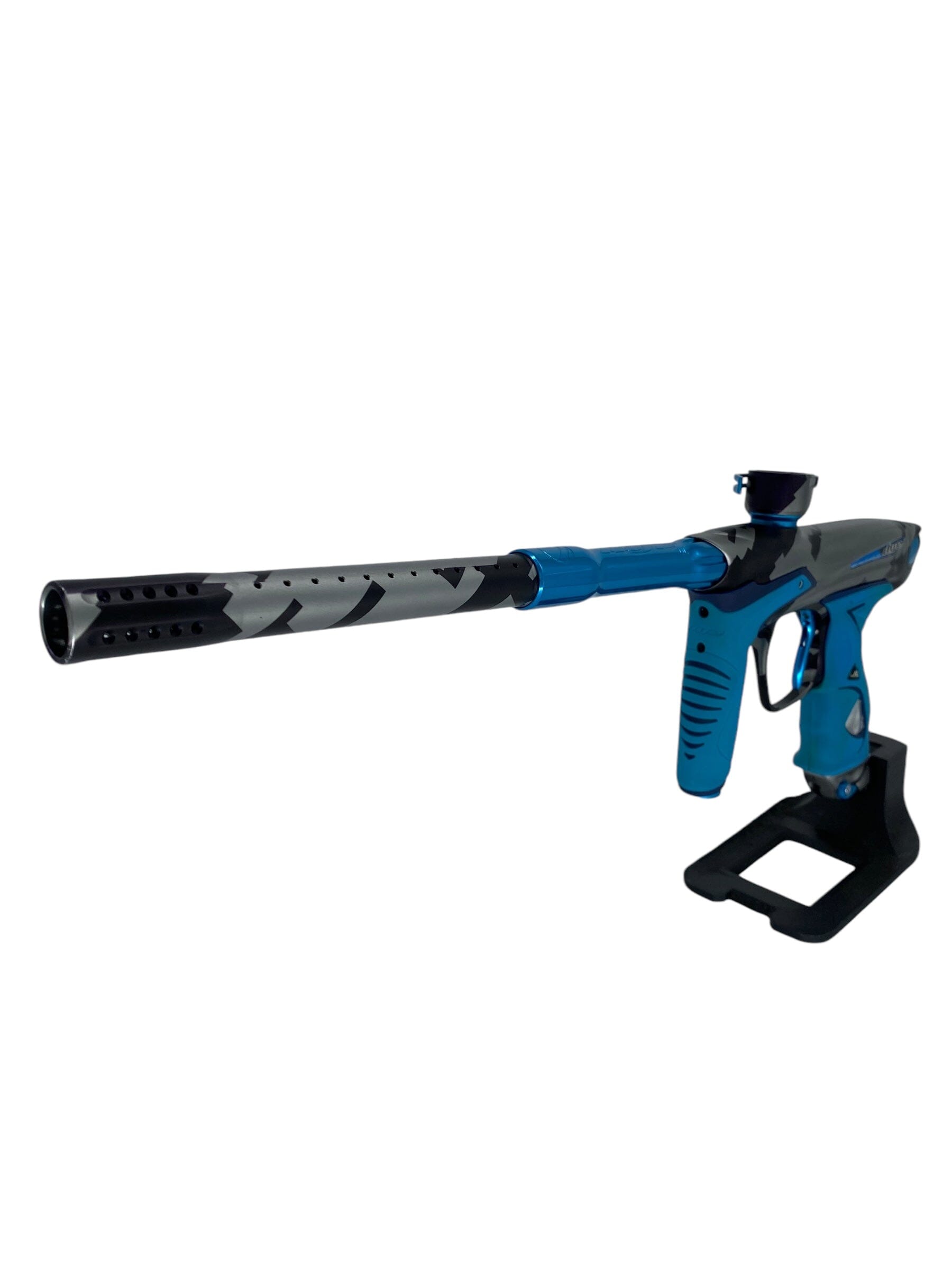 Used Dye Dm 14 Upgraded Paintball Gun Paintball Gun from CPXBrosPaintball Buy/Sell/Trade Paintball Markers, New Paintball Guns, Paintball Hoppers, Paintball Masks, and Hormesis Headbands