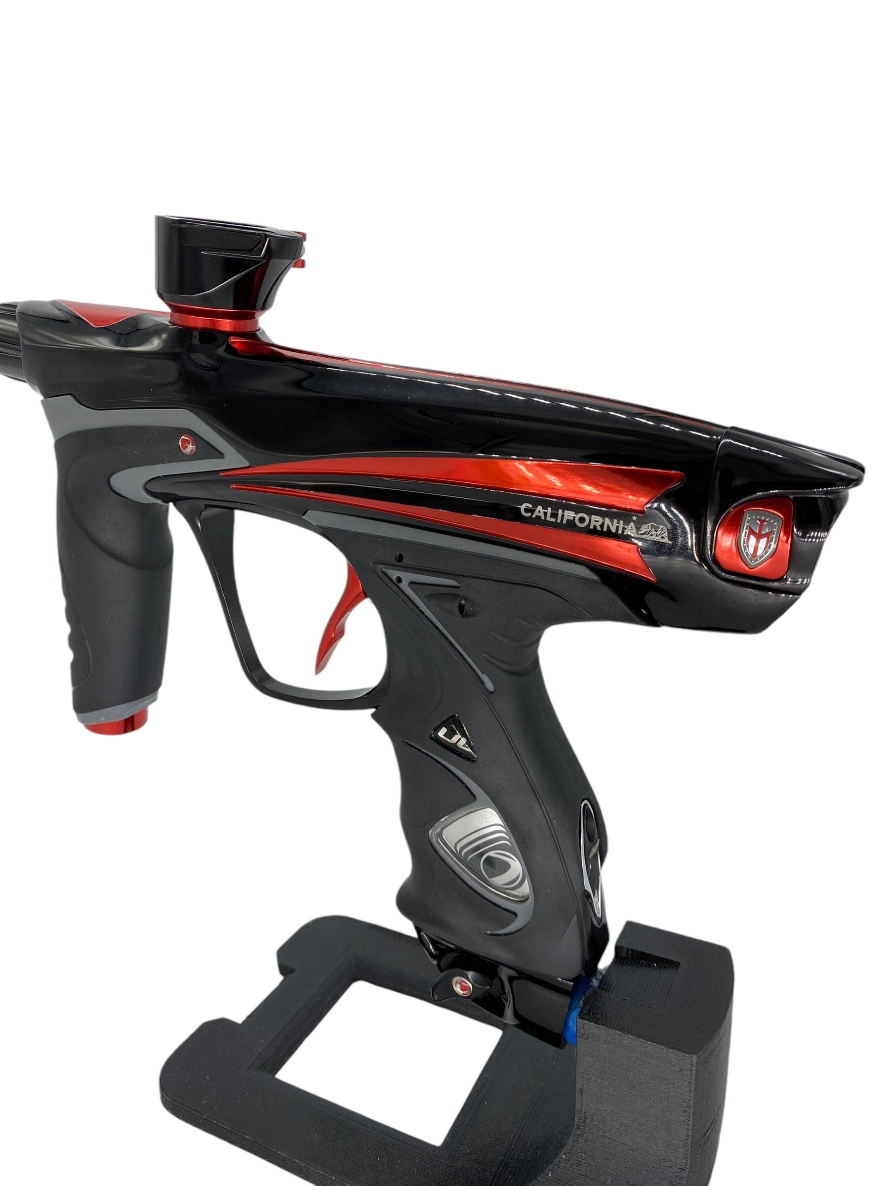 Used Dye Dm14 20th Anniversary Iron Men Edition Paintball Gun Paintball Gun from CPXBrosPaintball Buy/Sell/Trade Paintball Markers, New Paintball Guns, Paintball Hoppers, Paintball Masks, and Hormesis Headbands