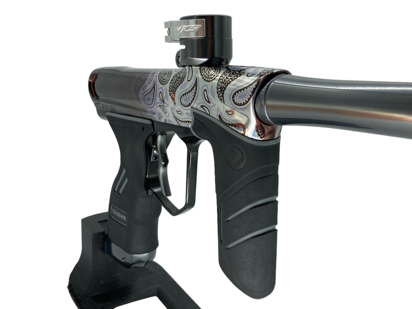 Used Dye DSR+ Bandana Paintball Gun Paintball Gun from CPXBrosPaintball Buy/Sell/Trade Paintball Markers, New Paintball Guns, Paintball Hoppers, Paintball Masks, and Hormesis Headbands