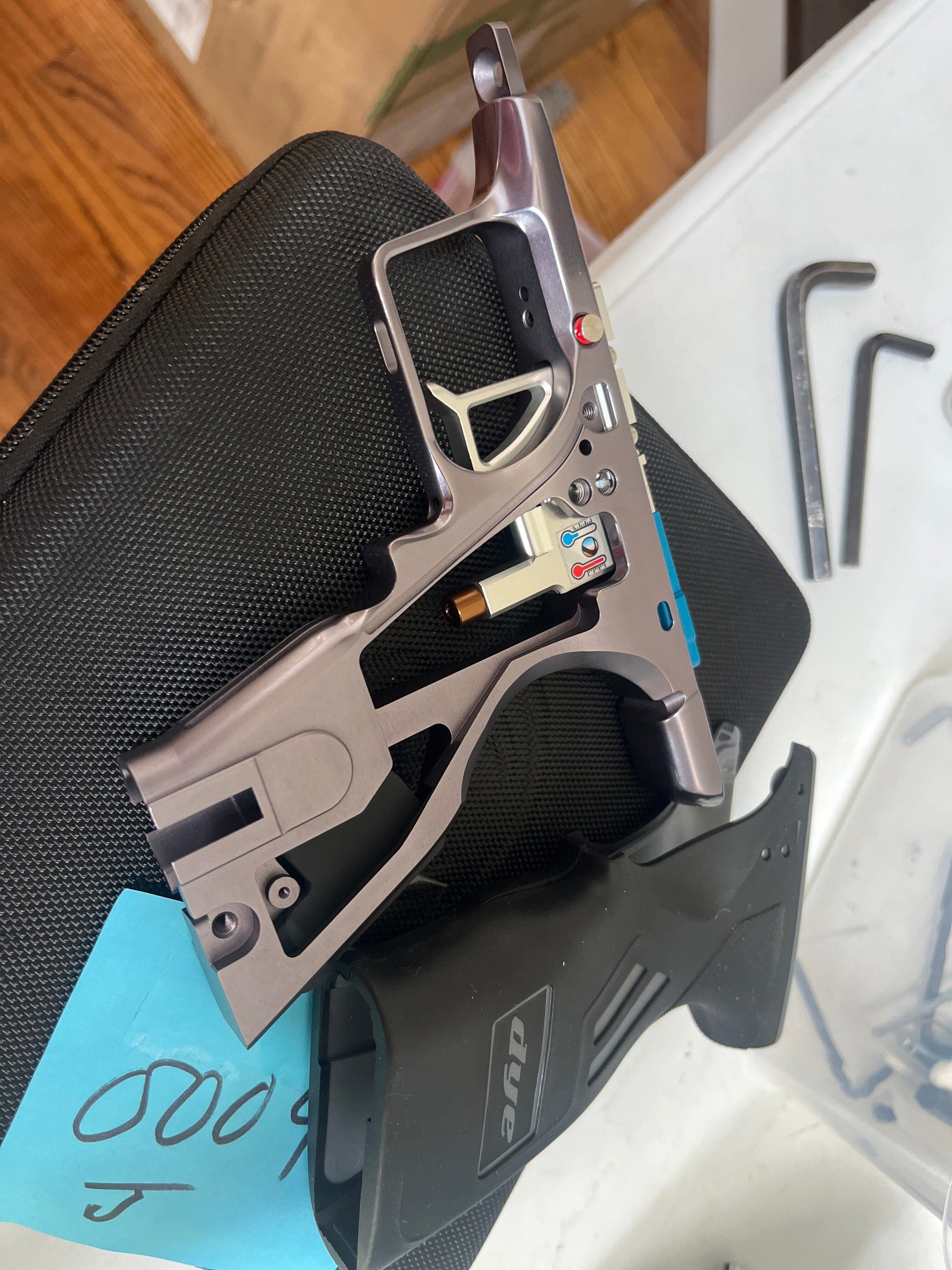 Used Dye Dsr DARK Pewter V2 Gloss Grey Paintball Gun W/ Matching Mech Paintball Gun from CPXBrosPaintball Buy/Sell/Trade Paintball Markers, New Paintball Guns, Paintball Hoppers, Paintball Masks, and Hormesis Headbands