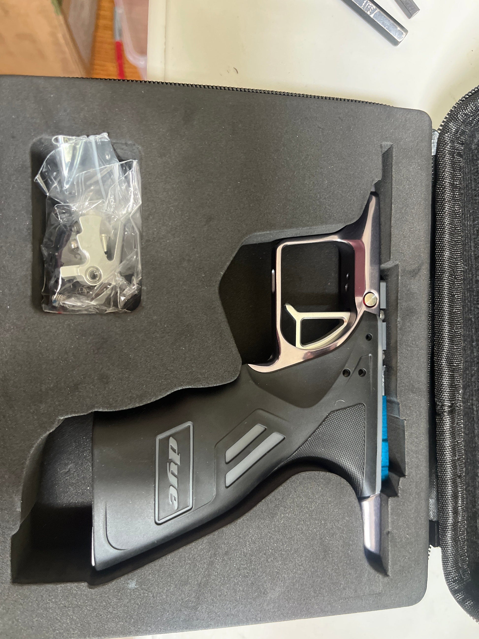 Used Dye Dsr DARK Pewter V2 Gloss Grey Paintball Gun W/ Matching Mech Paintball Gun from CPXBrosPaintball Buy/Sell/Trade Paintball Markers, New Paintball Guns, Paintball Hoppers, Paintball Masks, and Hormesis Headbands