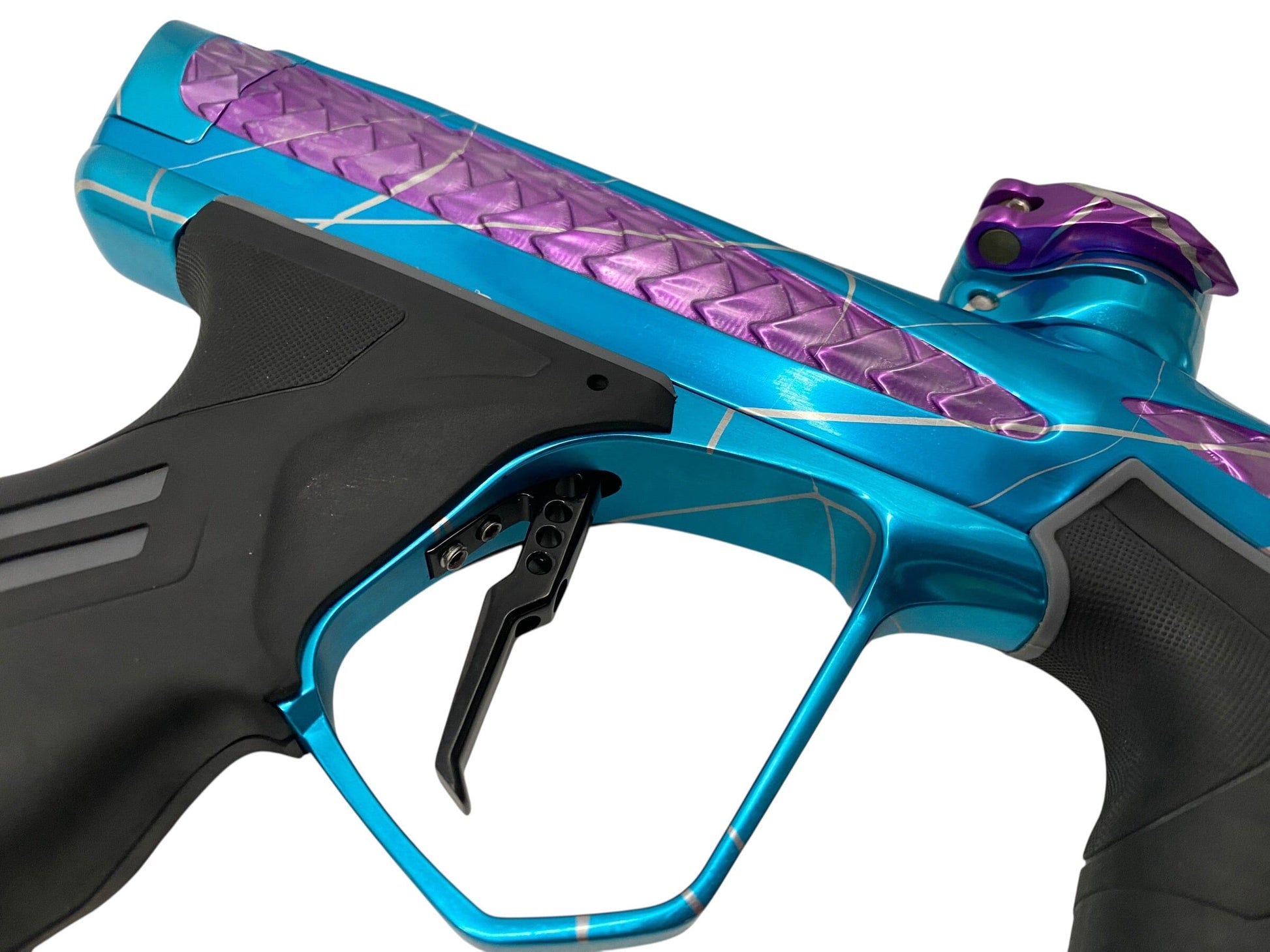 Used Dye Dsr+ Freeflow Trix Paintball Gun with Method Bolt Blue/Purple Paintball Gun from CPXBrosPaintball Buy/Sell/Trade Paintball Markers, New Paintball Guns, Paintball Hoppers, Paintball Masks, and Hormesis Headbands