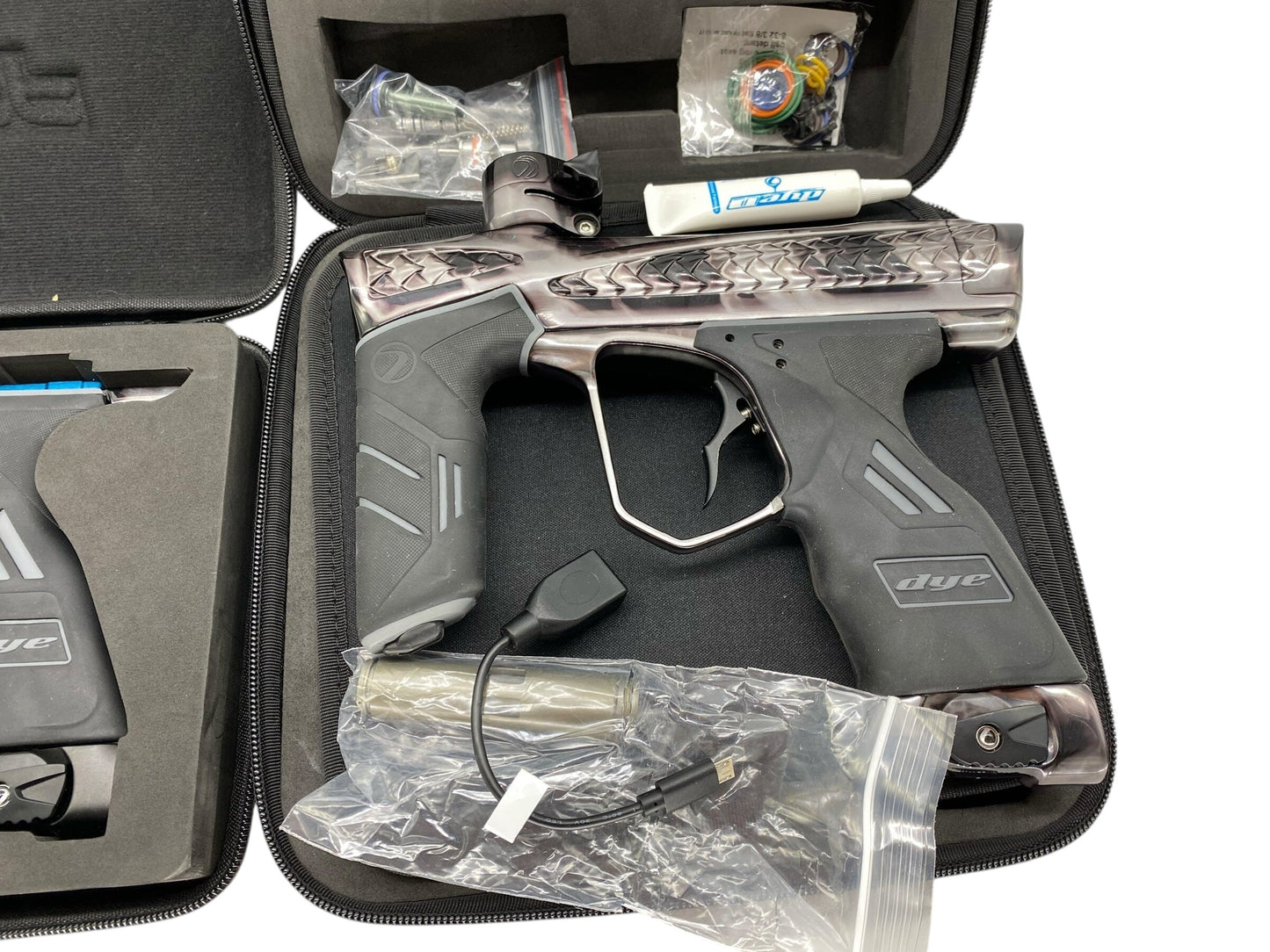 Used Dye Freeflow Trix Dsr+ Paintball Gun with Mech Frame Paintball Gun from CPXBrosPaintball Buy/Sell/Trade Paintball Markers, New Paintball Guns, Paintball Hoppers, Paintball Masks, and Hormesis Headbands