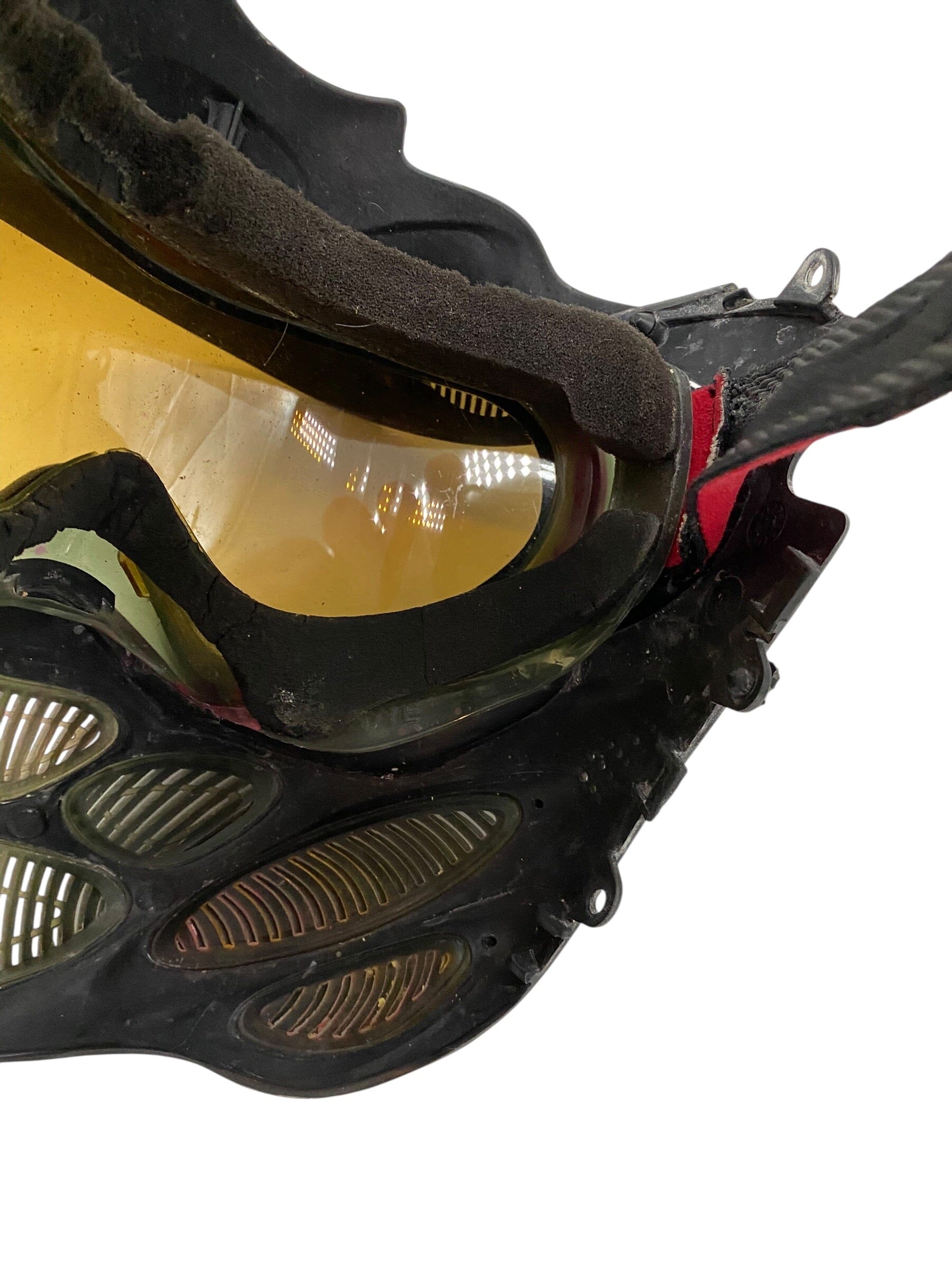 Used Dye i3 Paintball Mask Goggles (MISSING PARTS) Paintball Gun from CPXBrosPaintball Buy/Sell/Trade Paintball Markers, New Paintball Guns, Paintball Hoppers, Paintball Masks, and Hormesis Headbands