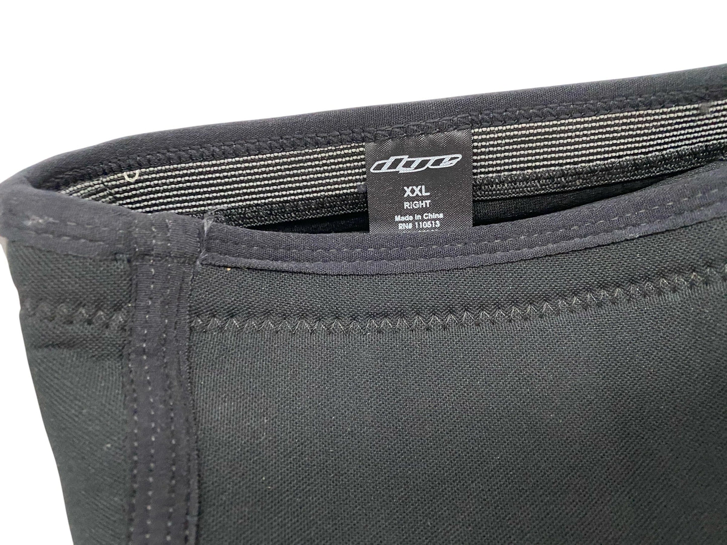 Used DYE KNEE PADS - SIZE XXL Paintball Gun from CPXBrosPaintball Buy/Sell/Trade Paintball Markers, New Paintball Guns, Paintball Hoppers, Paintball Masks, and Hormesis Headbands