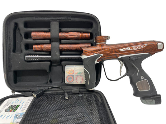 Used Dye M2 "Woodgrain" Paintball Gun Paintball Gun from CPXBrosPaintball Buy/Sell/Trade Paintball Markers, New Paintball Guns, Paintball Hoppers, Paintball Masks, and Hormesis Headbands