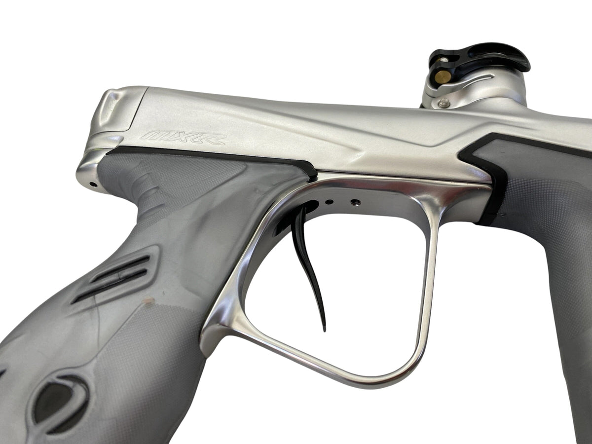 Used Dye Mxr LIQUID SILVER Paintball Gun Paintball Gun from CPXBrosPaintball Buy/Sell/Trade Paintball Markers, New Paintball Guns, Paintball Hoppers, Paintball Masks, and Hormesis Headbands
