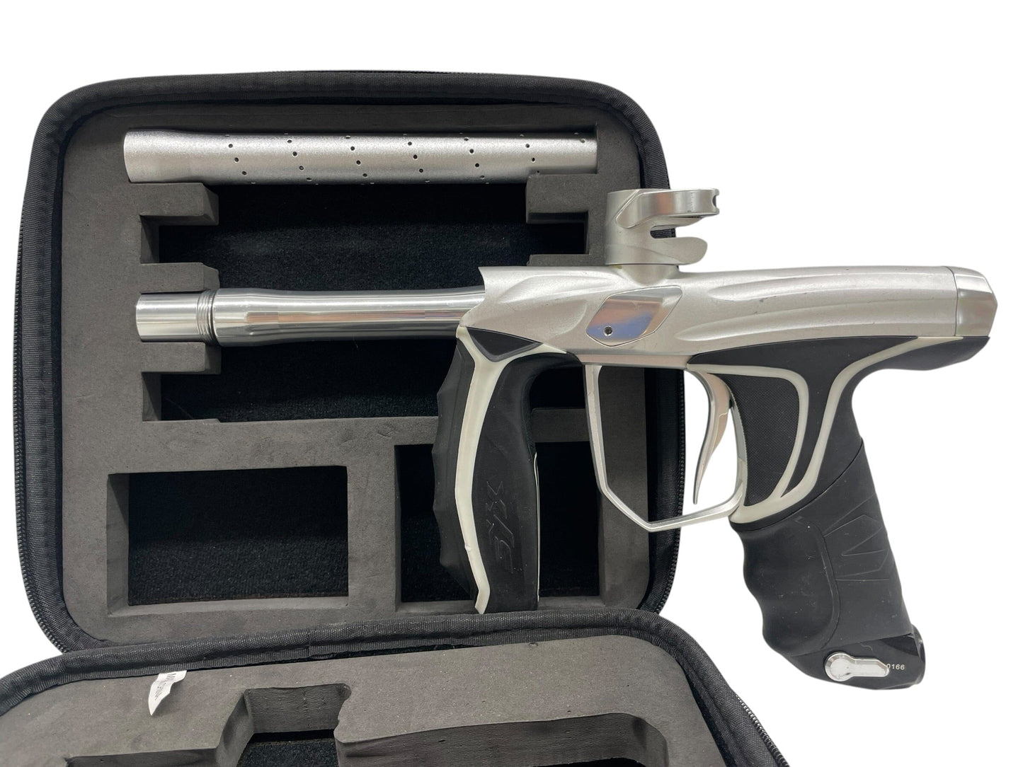 Used Empire Syx 1.5 Silver/Gloss Silver Paintball Gun Paintball Gun from CPXBrosPaintball Buy/Sell/Trade Paintball Markers, New Paintball Guns, Paintball Hoppers, Paintball Masks, and Hormesis Headbands