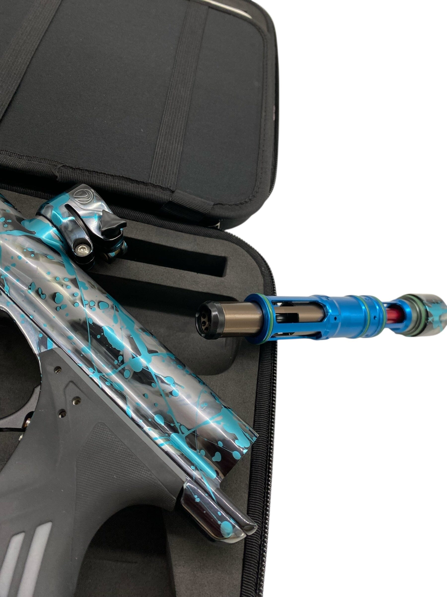 Used Freeflow Dye Dsr+ Pipe Paintball Gun Grey/Blue Splash Paintball Gun from CPXBrosPaintball Buy/Sell/Trade Paintball Markers, New Paintball Guns, Paintball Hoppers, Paintball Masks, and Hormesis Headbands