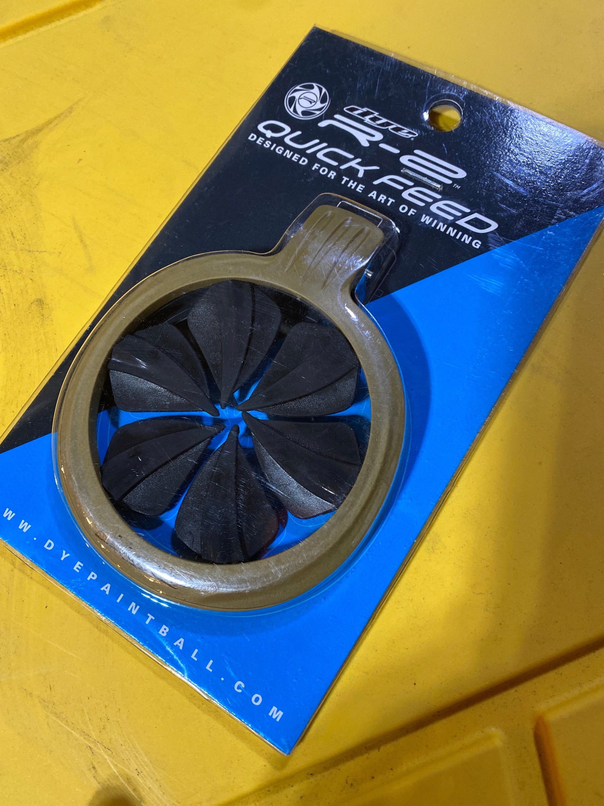 Used NEW Dye Rotor R2 Quick Feed Lid - Black/Gold Paintball Gun from CPXBrosPaintball Buy/Sell/Trade Paintball Markers, New Paintball Guns, Paintball Hoppers, Paintball Masks, and Hormesis Headbands