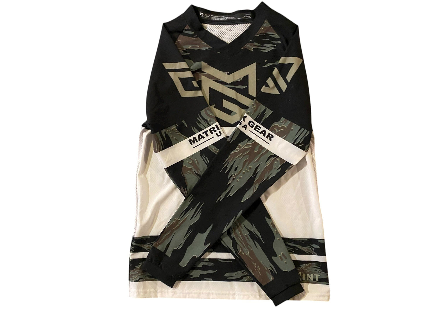 Used NEW MATRIX Paintball Jersey - size SMALL Paintball Gun from CPXBrosPaintball Buy/Sell/Trade Paintball Markers, New Paintball Guns, Paintball Hoppers, Paintball Masks, and Hormesis Headbands
