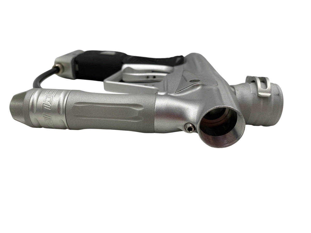 Used Planet Eclipse Geo 3 Silver/Grey Paintball Gun Paintball Gun from CPXBrosPaintball Buy/Sell/Trade Paintball Markers, New Paintball Guns, Paintball Hoppers, Paintball Masks, and Hormesis Headbands