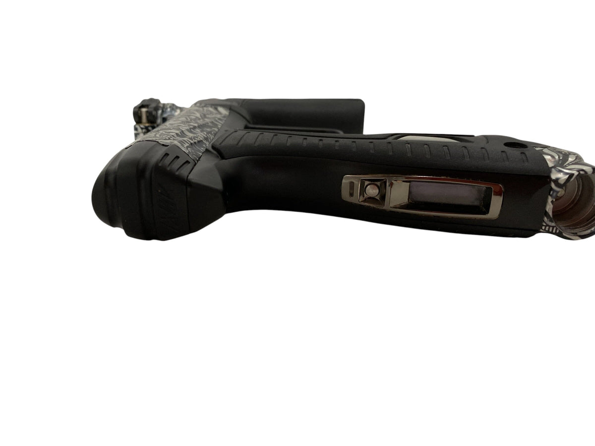 Used Planet Eclipse Gtek 180R Titan White/Black Paintball Gun Paintball Gun from CPXBrosPaintball Buy/Sell/Trade Paintball Markers, New Paintball Guns, Paintball Hoppers, Paintball Masks, and Hormesis Headbands
