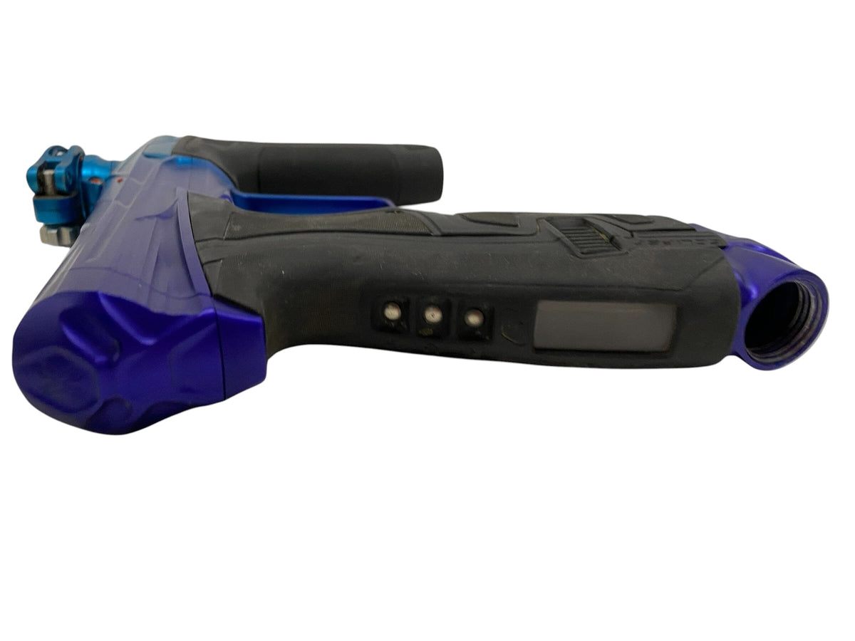 Used Planet Eclipse HK ARMY Invader CS2 Blue To Clear Fade Paintball Gun Paintball Gun from CPXBrosPaintball Buy/Sell/Trade Paintball Markers, New Paintball Guns, Paintball Hoppers, Paintball Masks, and Hormesis Headbands