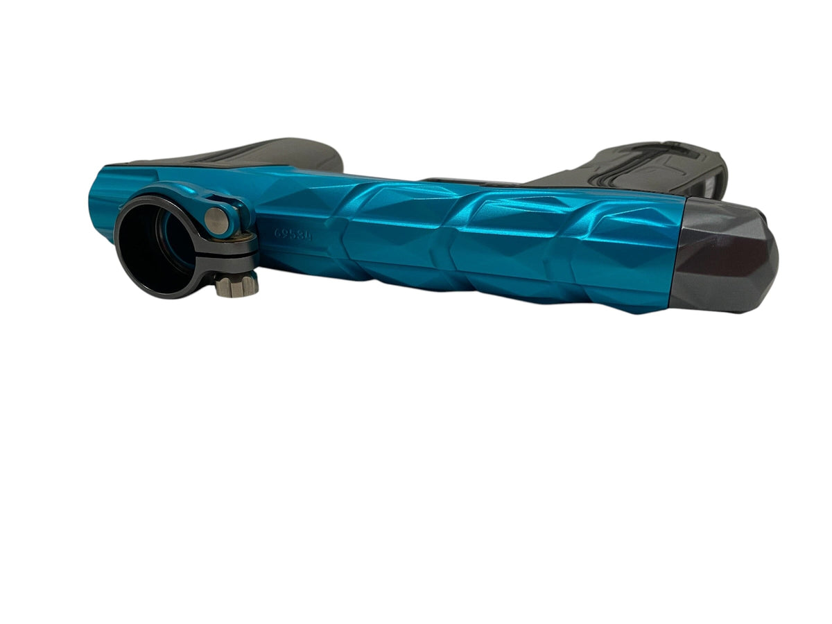 Used Planet Eclipse Infamous Diamond Skull Geo R5 Teal/Grey Paintball Gun Paintball Gun from CPXBrosPaintball Buy/Sell/Trade Paintball Markers, New Paintball Guns, Paintball Hoppers, Paintball Masks, and Hormesis Headbands
