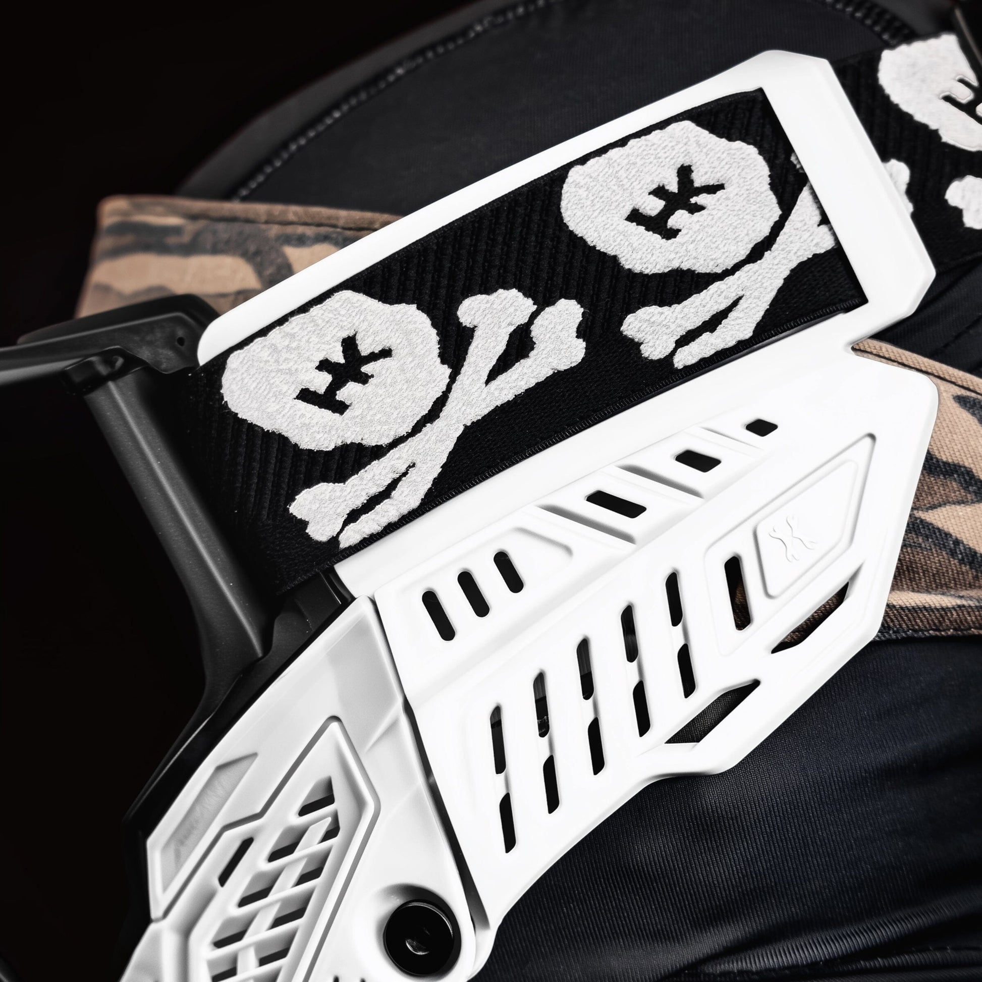 Used RMX Lower - White Paintball Gun from HK Army Clothing Buy/Sell/Trade Paintball Markers, New Paintball Guns, Paintball Hoppers, Paintball Masks, and Hormesis Headbands