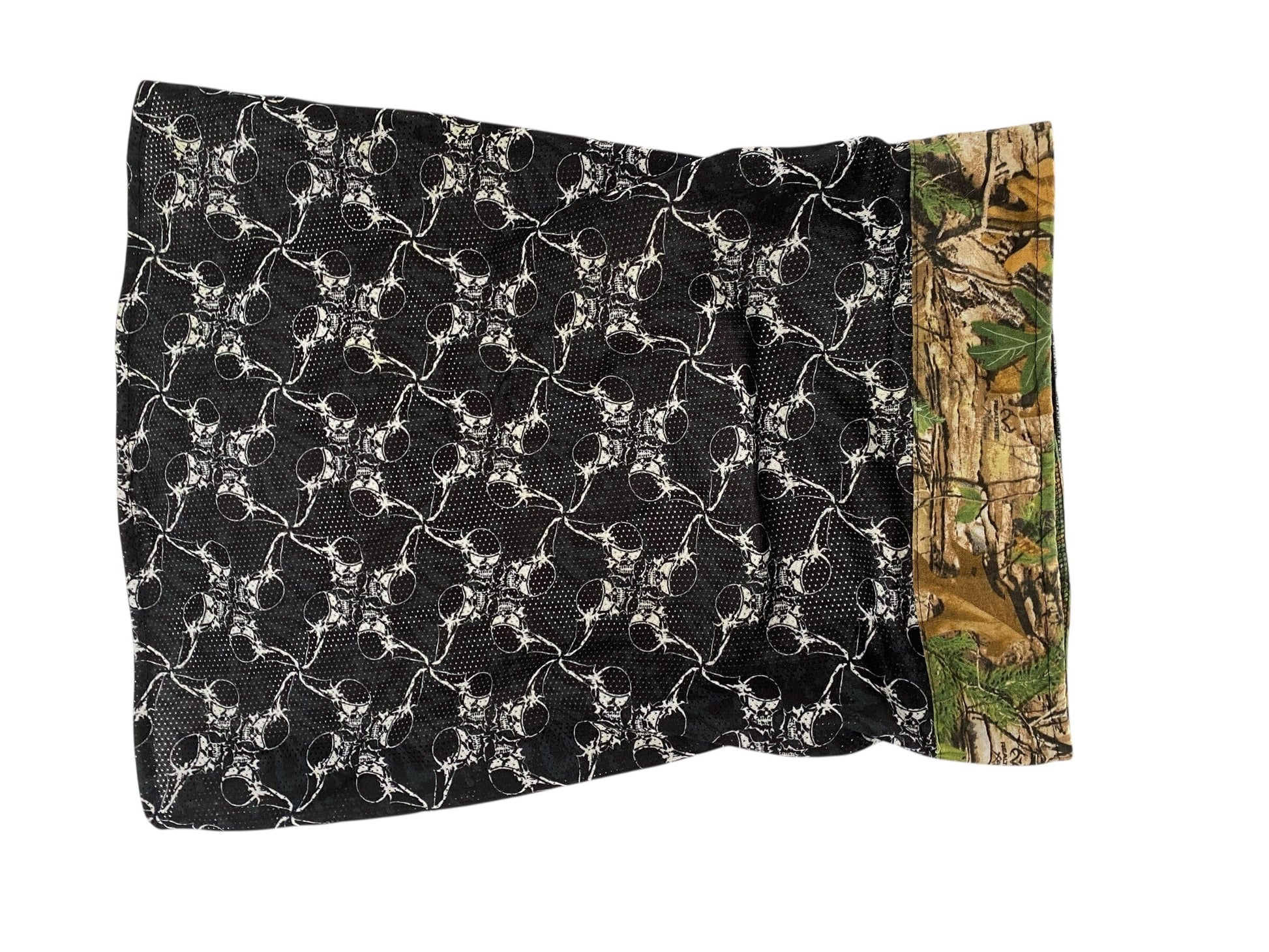 Used Sandana Leaf / Black Flying Skulls Headwrap Paintball Gun from CPXBrosPaintball Buy/Sell/Trade Paintball Markers, New Paintball Guns, Paintball Hoppers, Paintball Masks, and Hormesis Headbands
