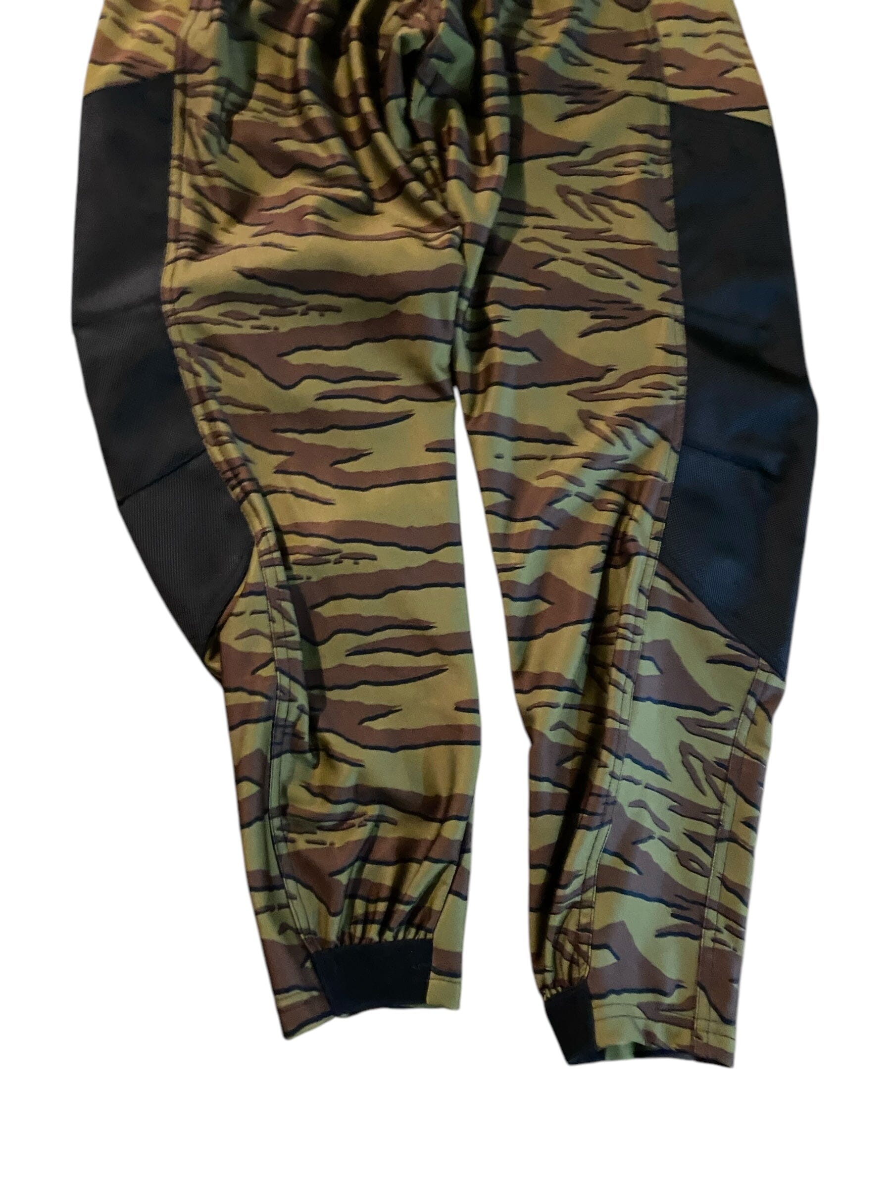 Used Venomwear Sandana Jogger Paintball Pants -size Small Paintball Gun from CPXBrosPaintball Buy/Sell/Trade Paintball Markers, New Paintball Guns, Paintball Hoppers, Paintball Masks, and Hormesis Headbands